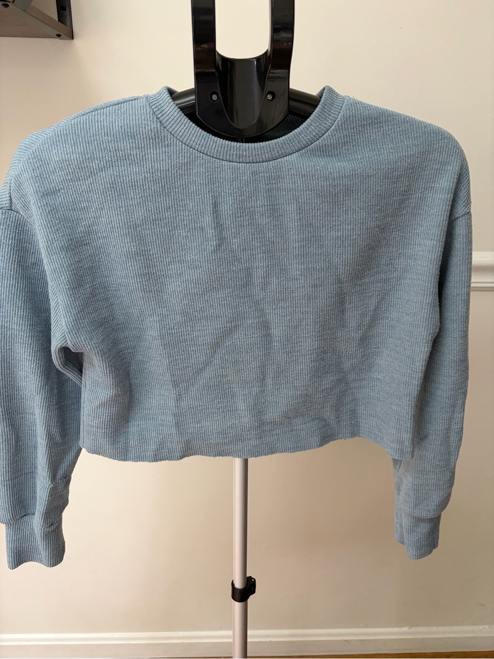 SHEIN Dusty Blue Cropped Ribbed Sweater
